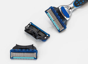 Does Moisture Cause Dull Razor Blades?